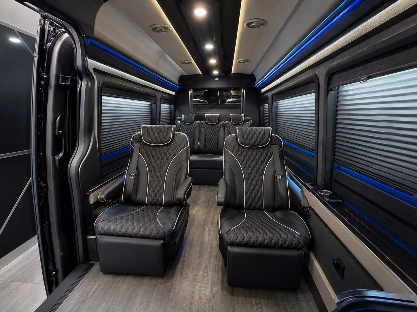 charterbusnewhaven com can handle multi airport routes and complex group itineraries in new haven
