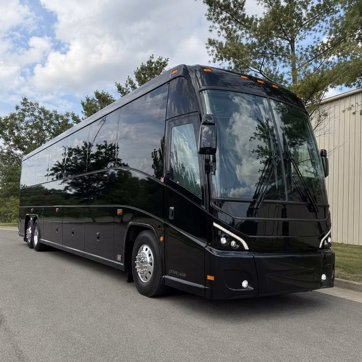 long distance charter bus rentals for yale university groups and new haven academic travel