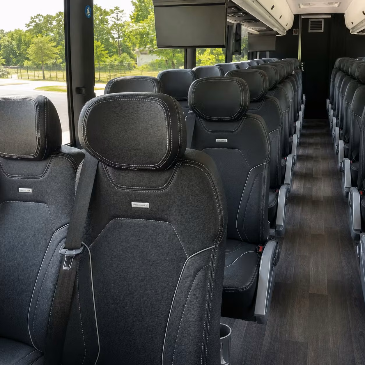 new haven charter bus hero 2